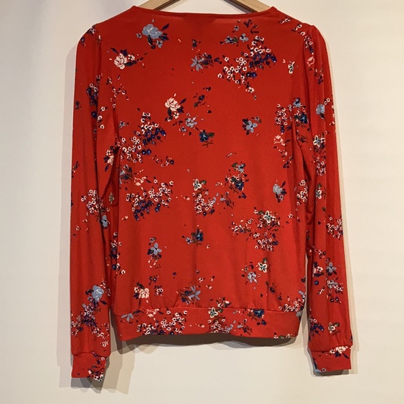 Banana Republic Red Floral Surplice Front Wrap Top Deep V-Neck Long Sleeve S - Picture 4 of 8